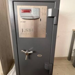 כספת דיגיטלית דגם B1000 בעל תקן EU S2 להגנה מקסימלית 155 ק"גתוצרת ישראל כספת תרופות וסמים תקן 90.91 לנשק ארוך