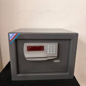 כספת דיגיטלית דגם B300 בעל תקן EU S2 להגנה מקסימלית 51 ק"ג תוצרת ישראל