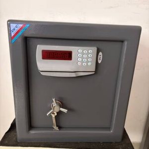 כספת דיגיטלית דגם B450 בעל תקן EU S2 להגנה מקסימלית 83 ק"ג תוצרת ישראל