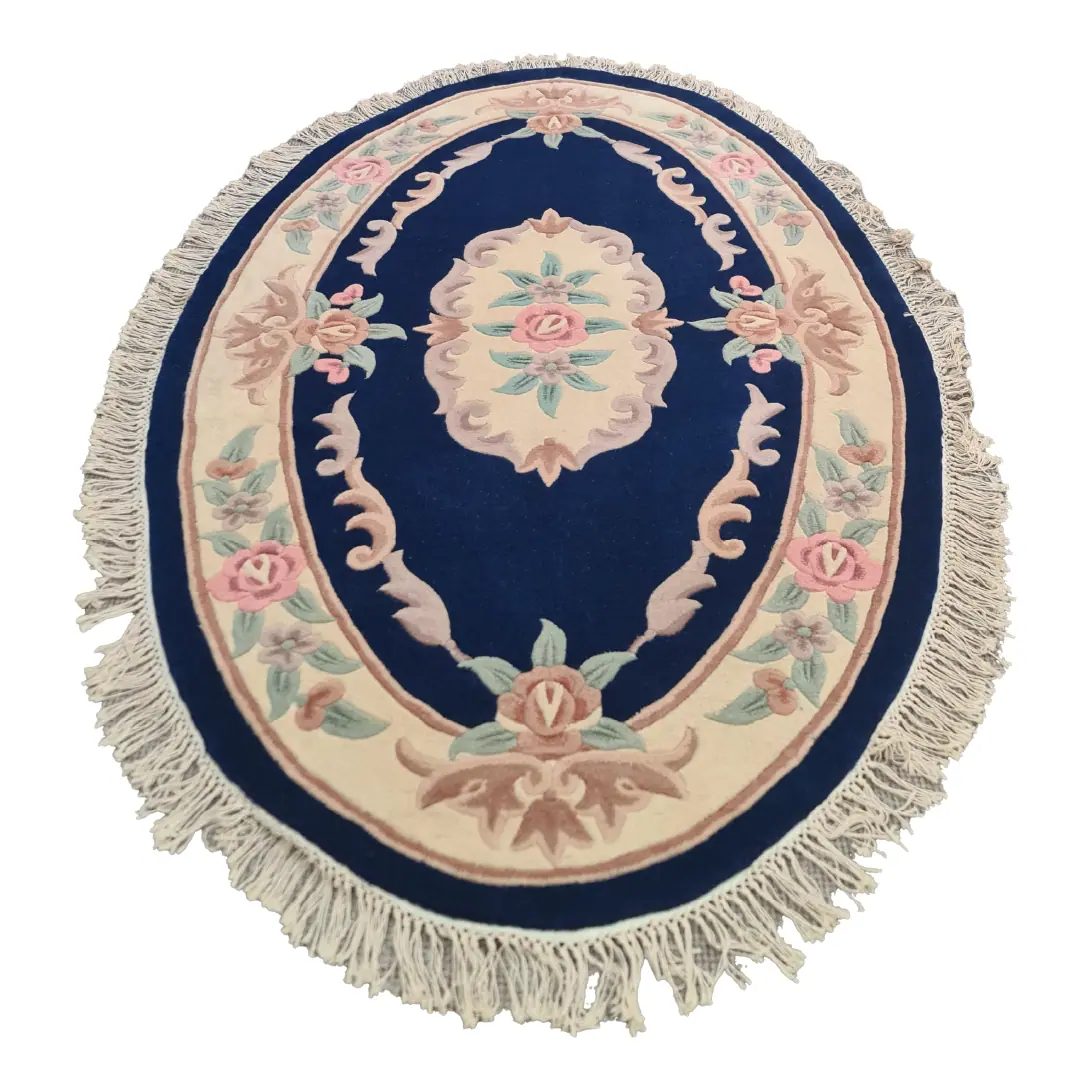 שטיח צבעוני - עגול עם פרנזים